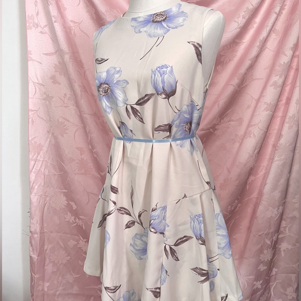 **MOVING SALE** Blue floral dress
